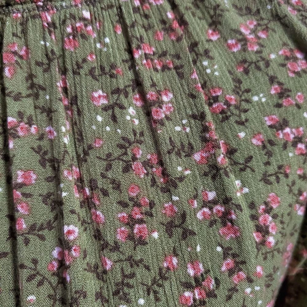 7th Ray Green Long Sleeve Blouse with Tiny Pink Flowers Size Small - Picture 5 of 7